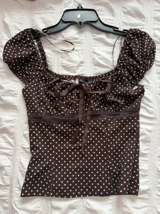 Mixed Threads Tops - Brown polka dot blouse with ruffled sleeves and bow detail, size XS #fairycore